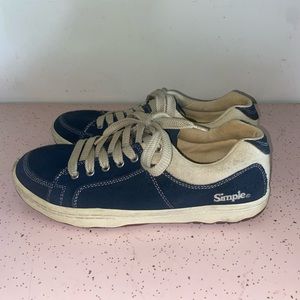Simple sz 10.5 blue suede